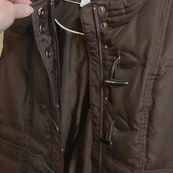 Brown Vest - Picture 4 of 6